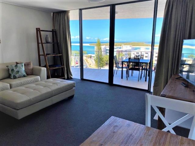 1 Bedroom Deluxe Apartment Sea View, Ocean Views Resort Caloundra