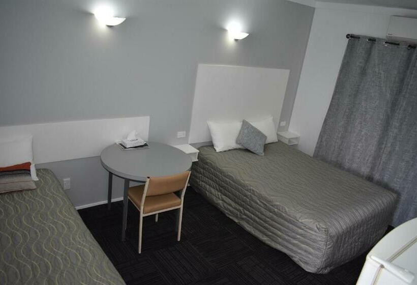 اتاق استاندارد, Riviana Motel