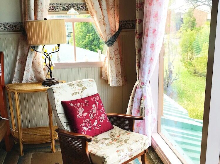 1 Bedroom Penthouse Apartment, The Goat And Goose Bed & Breakfast