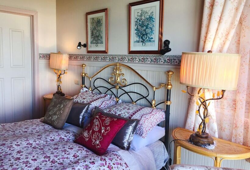 1 Bedroom Penthouse Apartment, The Goat And Goose Bed & Breakfast
