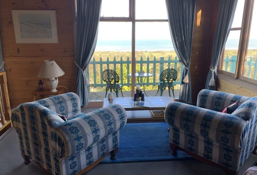 1 Bedroom Penthouse Apartment, The Goat And Goose Bed & Breakfast