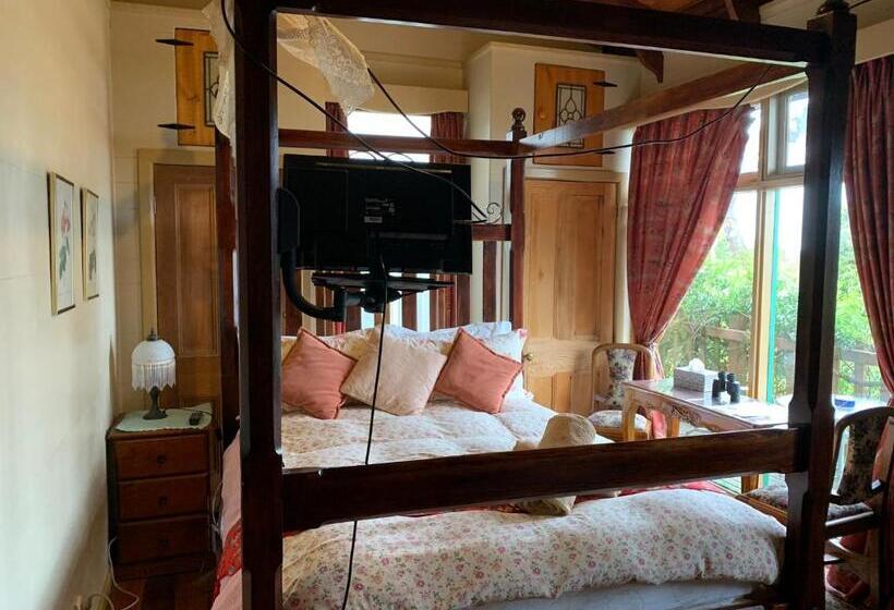 اتاق لوکس با چشم‌انداز دریا, The Goat And Goose Bed & Breakfast