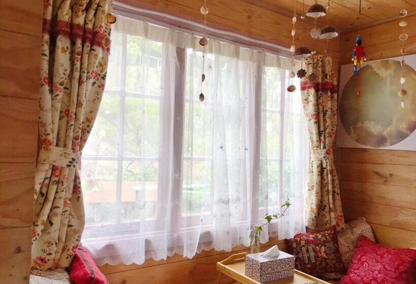 سوئیت 2 خوابه, The Goat And Goose Bed & Breakfast