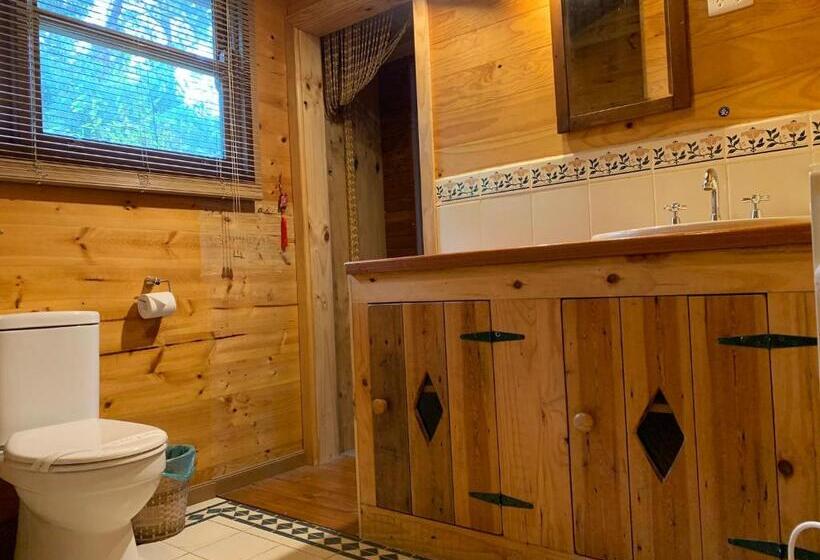 سوئیت 2 خوابه, The Goat And Goose Bed & Breakfast