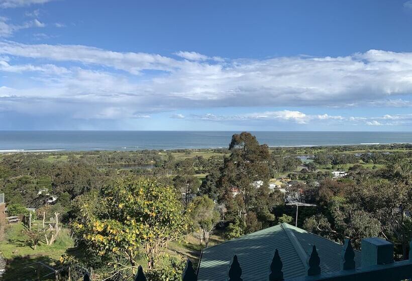 1 Bedroom Penthouse Apartment, The Goat And Goose Bed & Breakfast