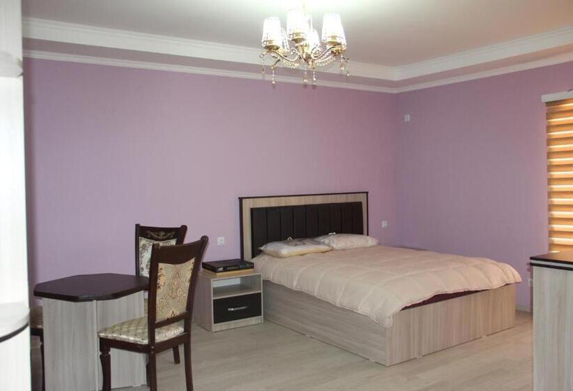 اتاق استاندارد با چشم‌انداز کوهستان, Hostel Asham