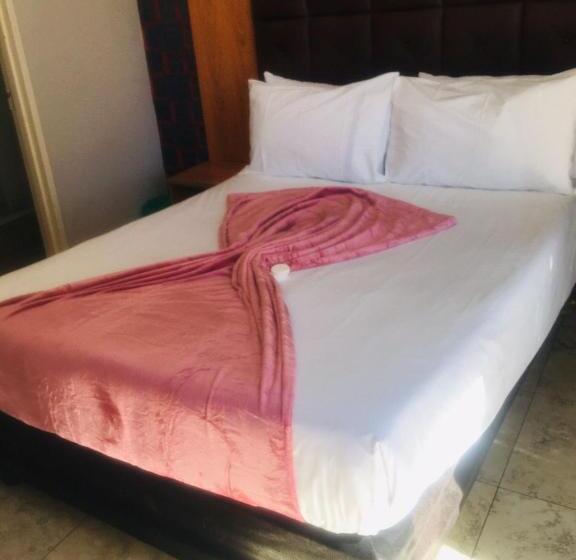 اتاق استاندارد با بالکن, Andrienne Lodge Cape Town