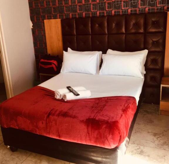 اتاق استاندارد با بالکن, Andrienne Lodge Cape Town
