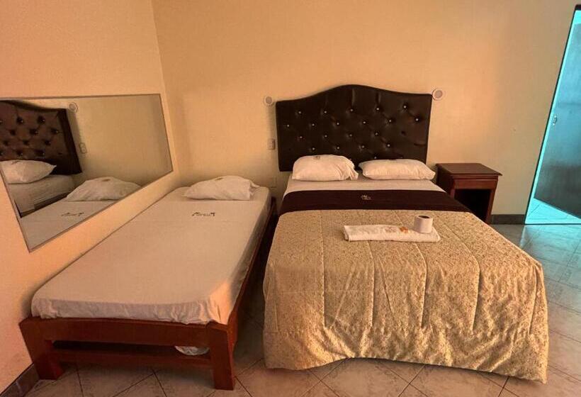 اتاق لوکس, Hospedaje San Blas