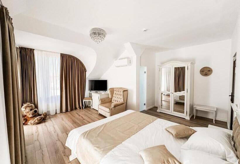 سوئیت با بالکن, Complex Vila Rania