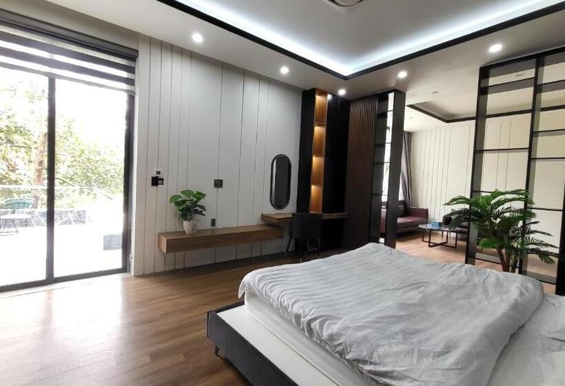 اتاق استاندارد با تراس, Lotus Premium Lodge