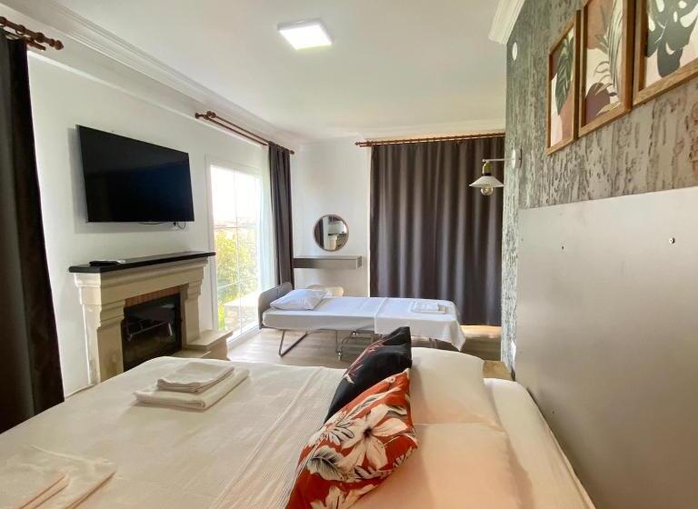 اتاق استاندارد چهار تخته, Mavi̇ Rota Buti̇k Otel