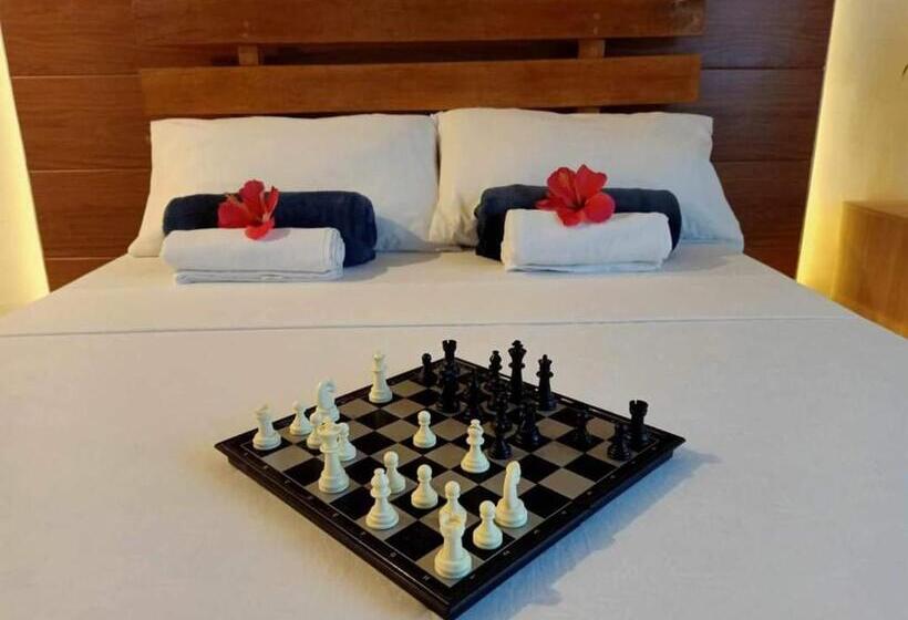 Deluxe room with river view, Gbu Loboc River Guesthouse
