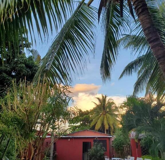 بنگله خانوادگی, Bungalow Chez Mouch Nosy Be 4