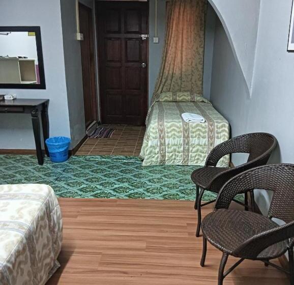 اتاق عادی, Sri Juliana Chalet