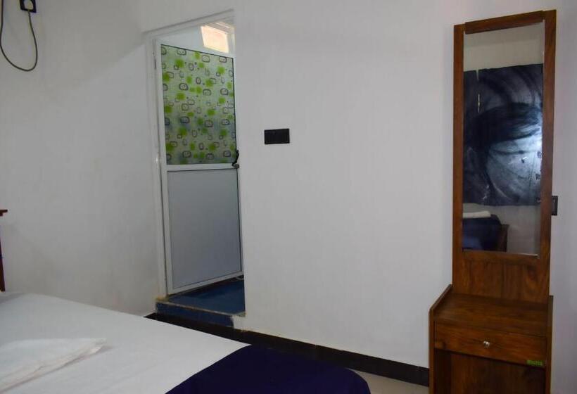 اتاق لوکس, Rolex Guest House