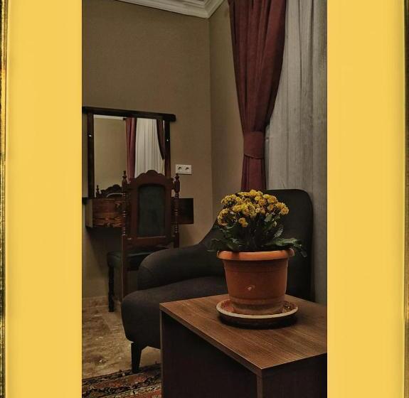اتاق استاندارد با تخت بزرگ, Yellow Stone House