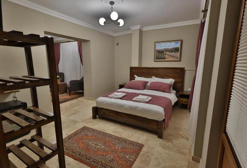 اتاق استاندارد با تخت بزرگ, Yellow Stone House