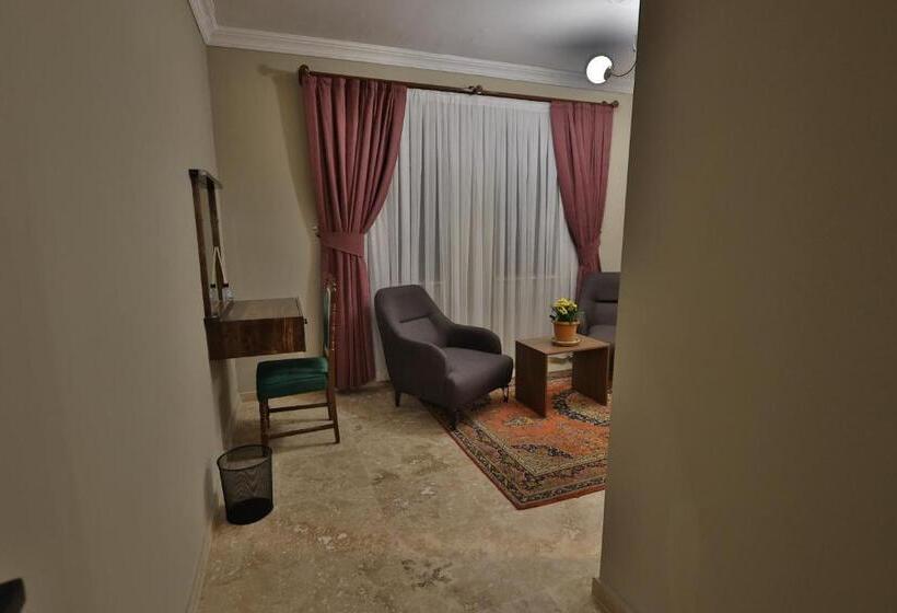اتاق استاندارد با تخت بزرگ, Yellow Stone House
