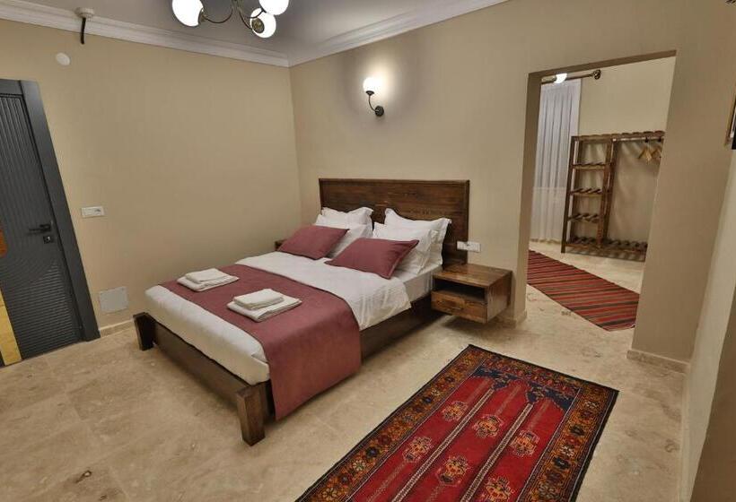 اتاق استاندارد با بالکن, Yellow Stone House