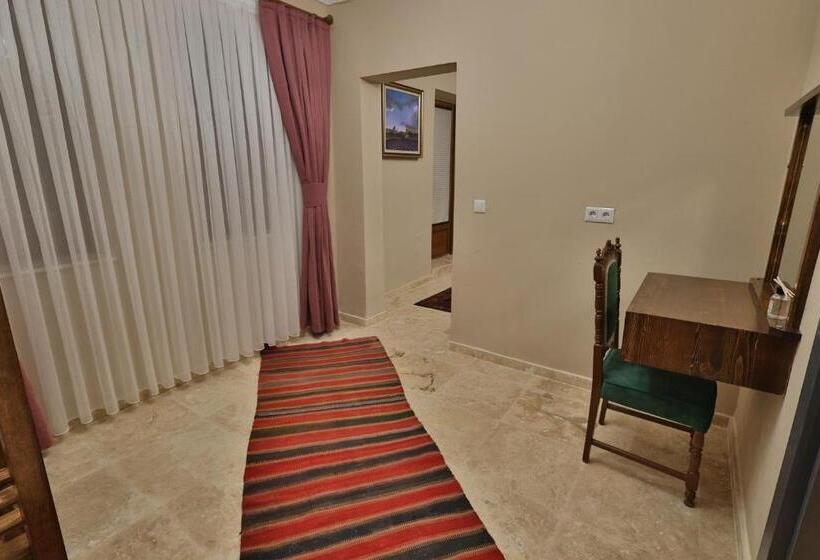 اتاق استاندارد با بالکن, Yellow Stone House