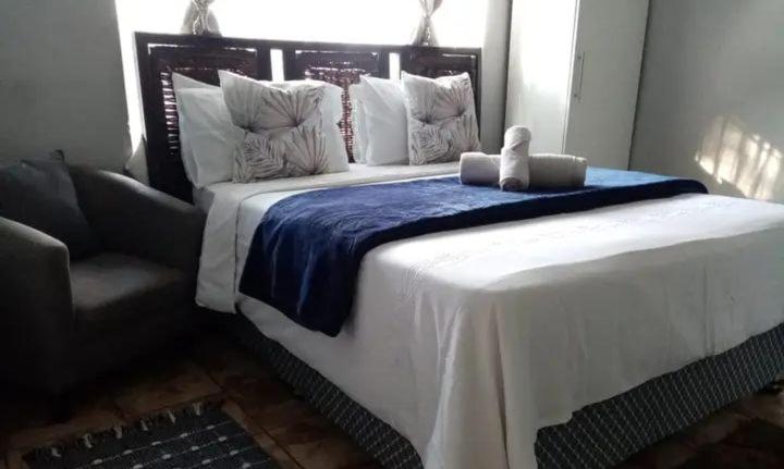 اتاق لوکس, Aphiroom Guesthouse