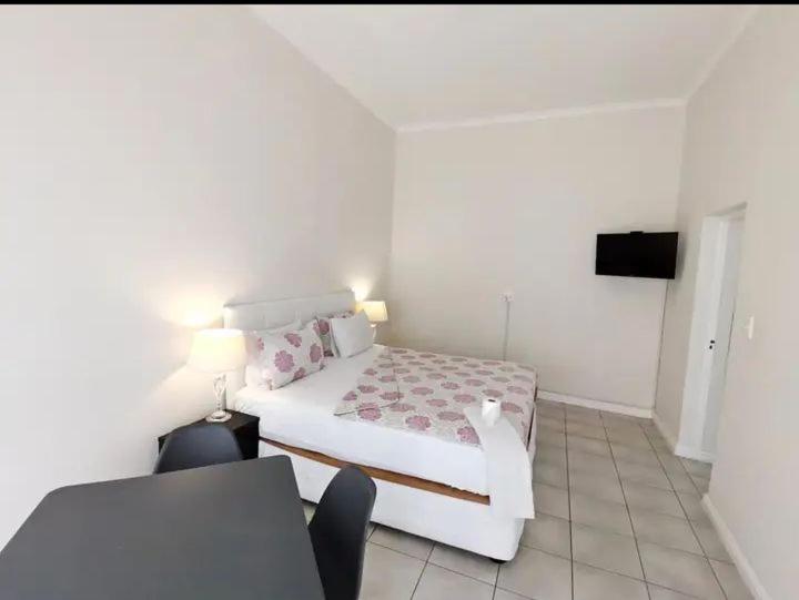 اتاق لوکس, Aphiroom Guesthouse