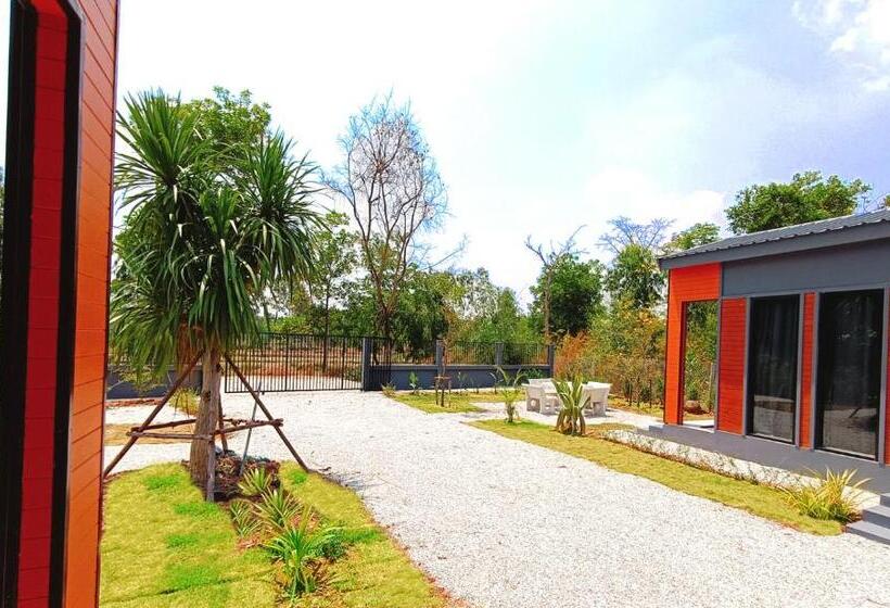 اتاق استاندارد با چشم‌انداز باغ, Hormduk Resort