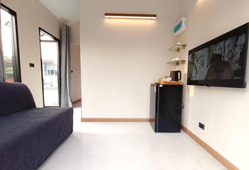 اتاق استاندارد با چشم‌انداز باغ, Hormduk Resort