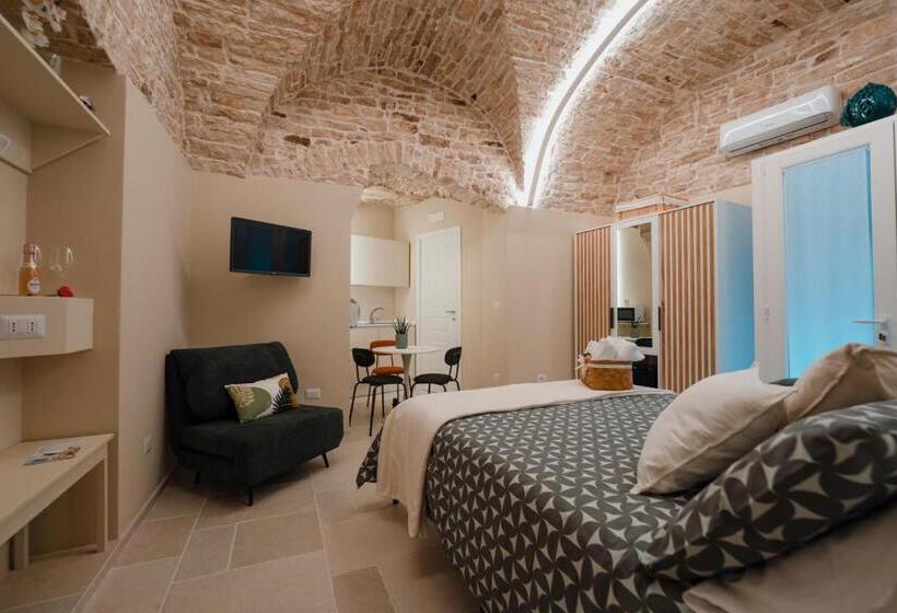اتاق استاندارد سه نفره, La Maison Di Daniela