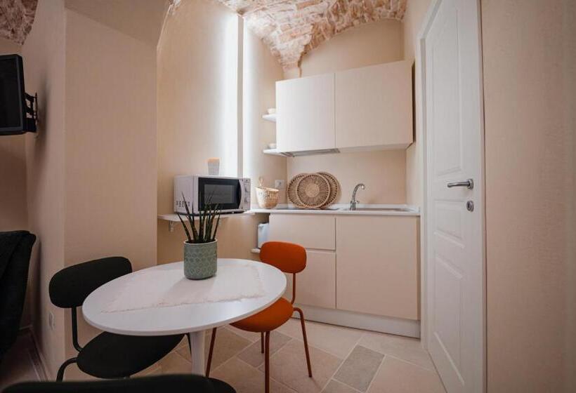 اتاق استاندارد سه نفره, La Maison Di Daniela