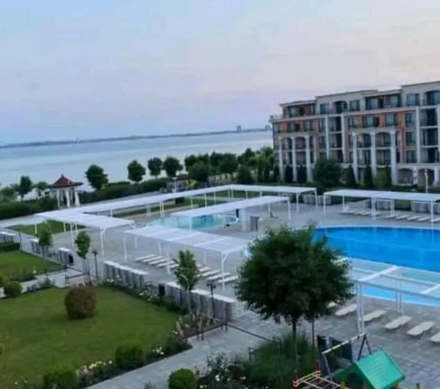 آپارتمان 1 خوابه با چشم‌انداز, Premier Fort Beach 4