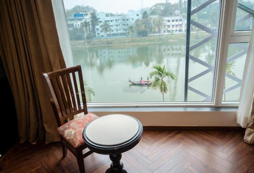 套房, Lake View