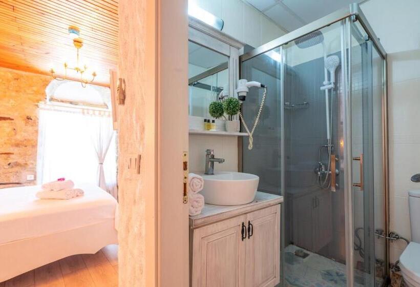 اتاق لوکس, İmerek Taş Ev Otel Alaçatı