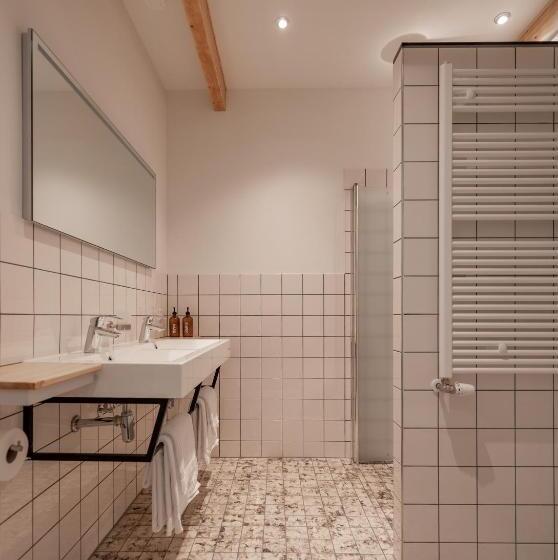 اتاق لوکس, B&b Kroontjesduin