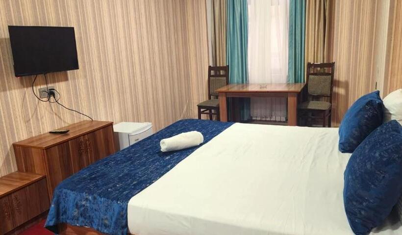 اتاق استاندارد سه نفره, Ariva Center