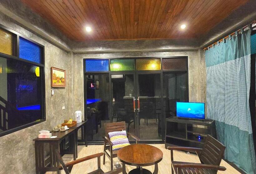 اتاق استاندارد با چشم‌انداز استخر, Baan Koh Kwang Pool Villa Krabi