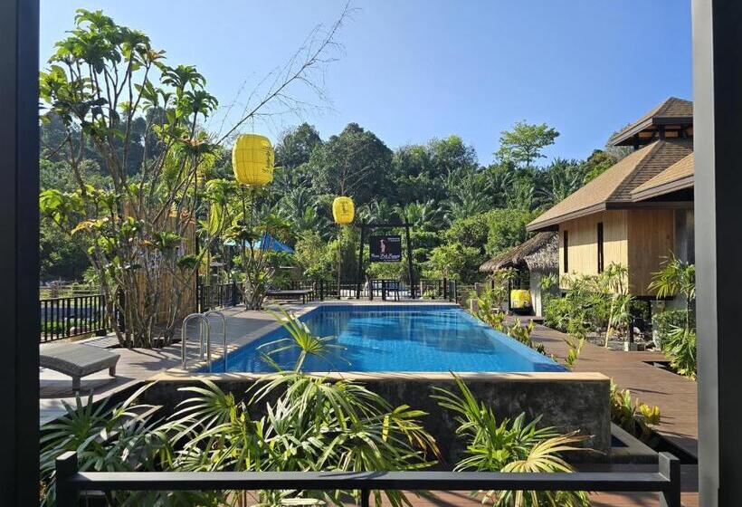 اتاق استاندارد با چشم‌انداز استخر, Baan Koh Kwang Pool Villa Krabi
