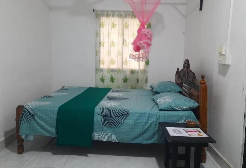 اتاق استاندارد, Kanthi Guest Inn