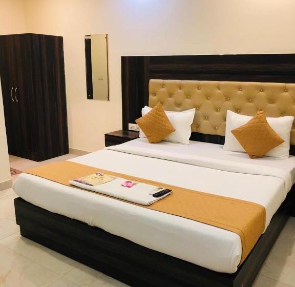 اتاق لوکس, Cozy Cave Luxury