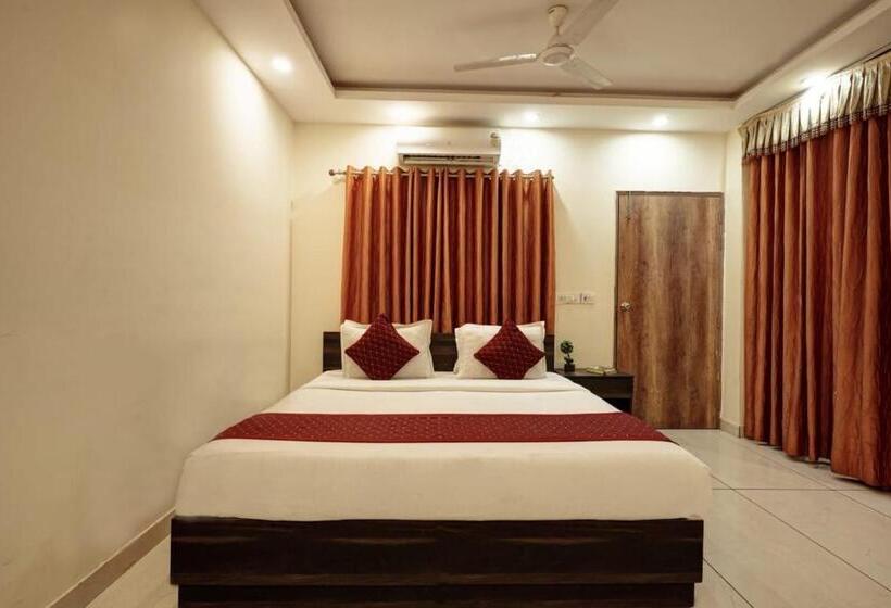 اتاق خانوادگی, Cozy Cave Luxury
