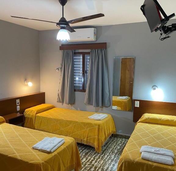 اتاق استاندارد سه نفره, Nuevo Trento