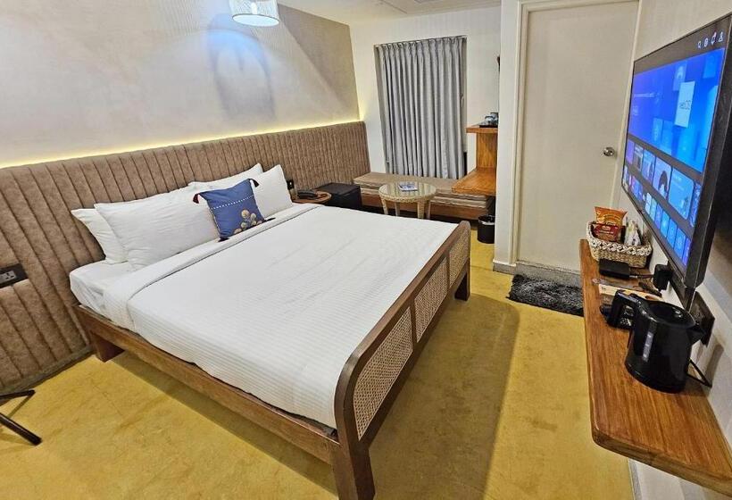اتاق لوکس, Sea Gadabout   Seaside Stays