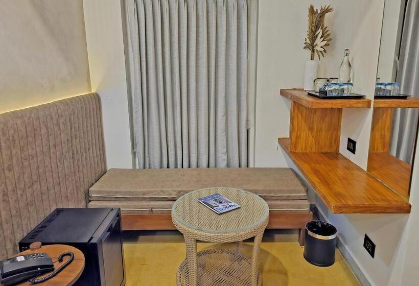 اتاق لوکس, Sea Gadabout   Seaside Stays