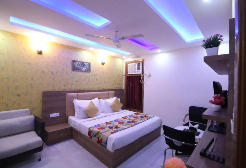 اتاق استاندارد, The Infinity Near Delhi Airport