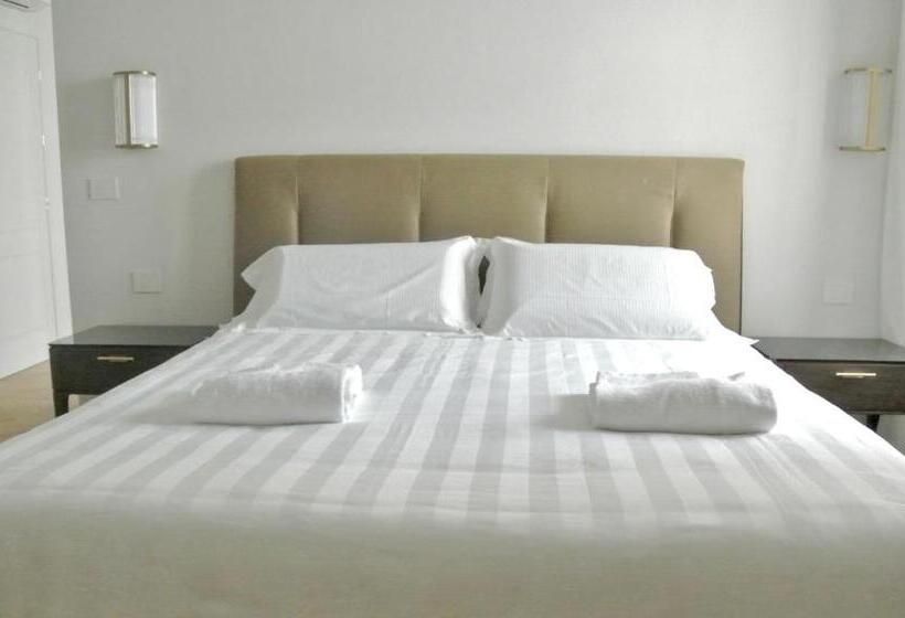 اتاق لوکس, The Old Palace  Luxury Suites Signoria