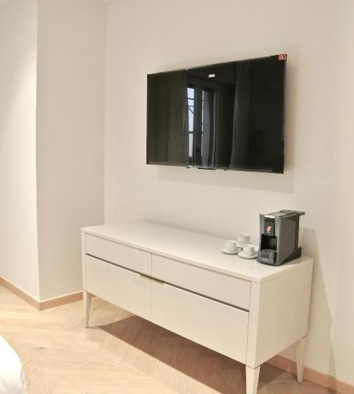 اتاق لوکس, The Old Palace  Luxury Suites Signoria