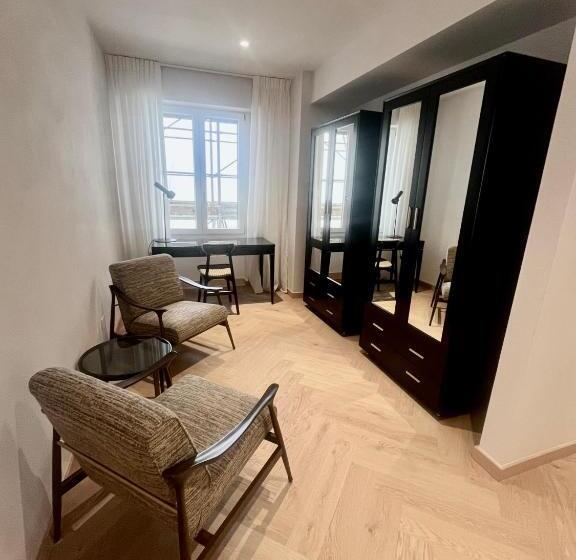اتاق لوکس, The Old Palace  Luxury Suites Signoria