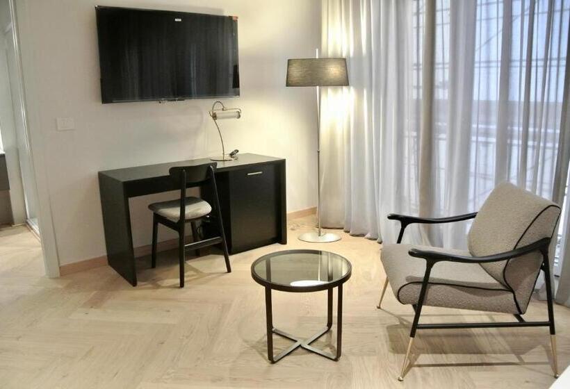 اتاق استاندارد با تخت بزرگ, The Old Palace  Luxury Suites Signoria