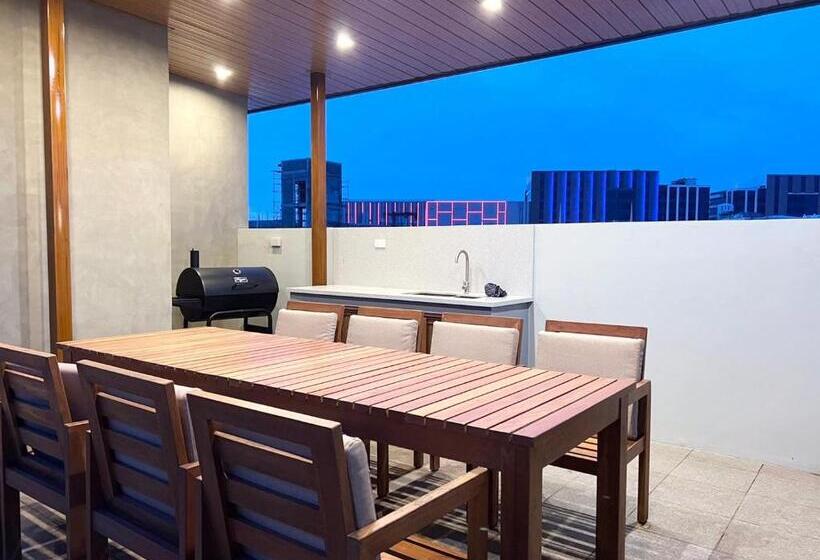 استودیو استاندارد با بالکن, Luxury Suite Near Clark International Airport